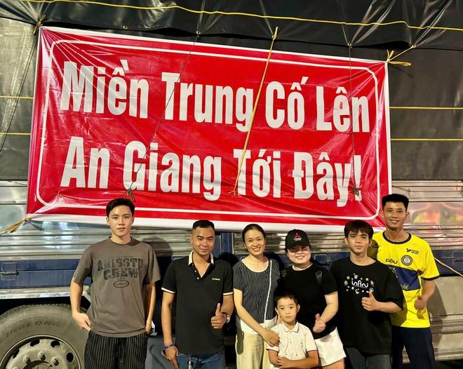 Cứu trợ miền Trung: Chiếc áo quyên góp nhận hơn 4 triệu view có gì độc lạ? - Ảnh 4.