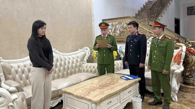 Khởi tố chủ tiệm vàng Kim Chung thanh hóa vì hành vi trốn thuế nghiêm trọng - Ảnh 2.