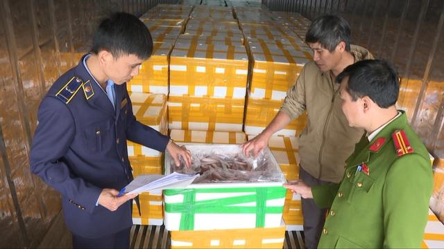 Phát hiện hơn 10 tấn cá khoai chứa formol - Ảnh 1.