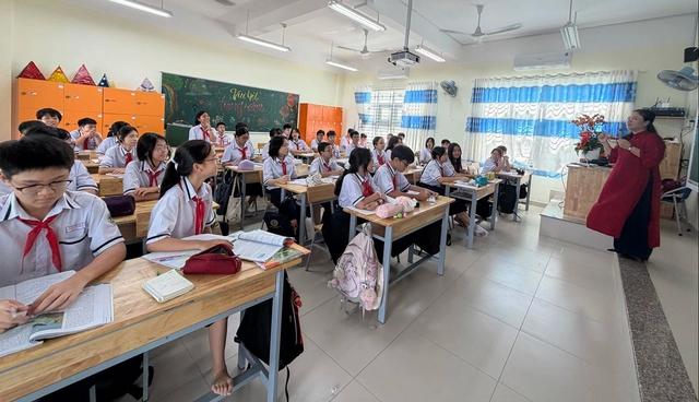 Lịch nghỉ Tết dương lịch chính thức của học sinh, giáo viên TP.HCM - Ảnh 1.