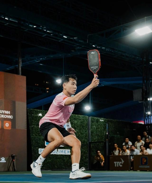 Nghĩa cử đẹp của á quân đơn nam giải pickleball D-Joy Vietnam Masters Phúc Huỳnh- Ảnh 1.