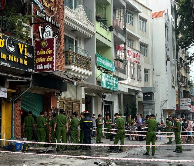 TP.HCM: Báo cáo ban đầu vụ cháy quán ăn làm 4 người tử vong - Ảnh 1.