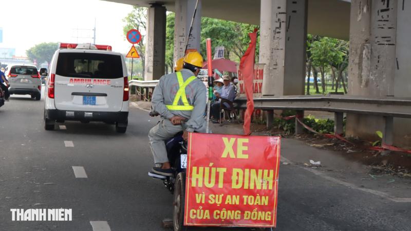rải đinh trên đường Lê Đức Anh- Ảnh 4.