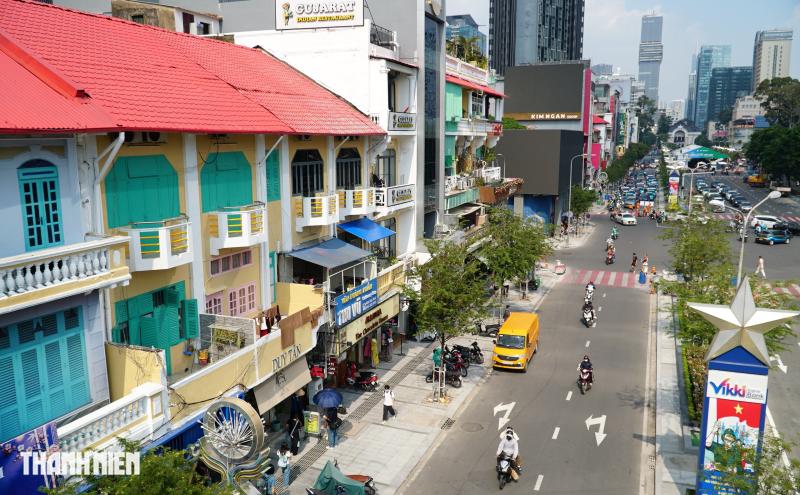 Hàng loạt nhà cổ mặt tiền đường Lê Lợi ‘thay áo mới’, nhiều màu sắc - Ảnh 5.