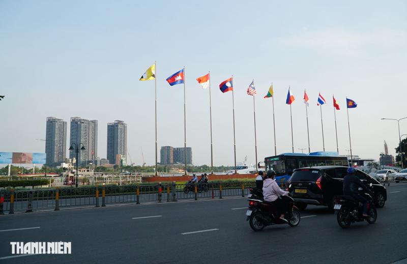 Nhiều chỗ đẹp ở trung tâm TP.HCM xem pháo hoa giao thừa Tết Dương lịch 2026  - Ảnh 2.