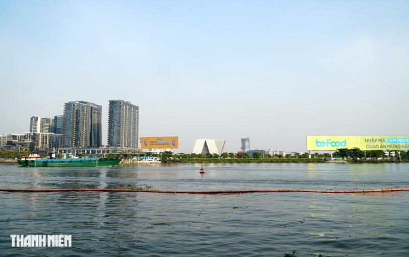 Nhiều chỗ đẹp ở trung tâm TP.HCM xem pháo hoa giao thừa Tết Dương lịch 2026  - Ảnh 4.