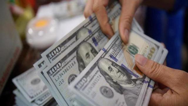 Giá USD hôm nay 1.12.2025: Đô tự do đứng yên trên 27.500 đồng- Ảnh 1.