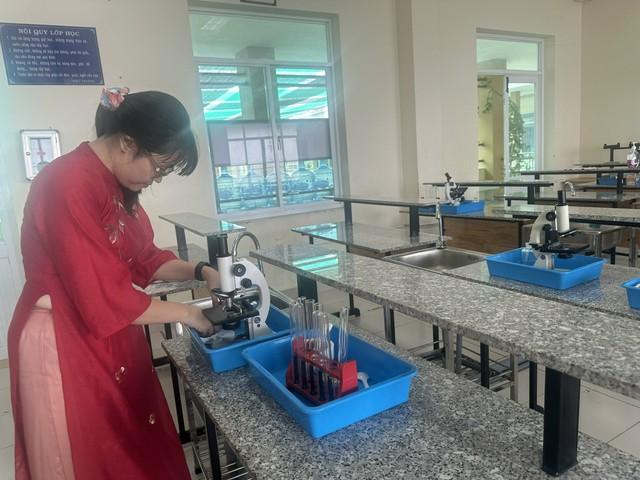 Giáo viên TP.HCM sẽ được trả lương dạy thêm giờ thực hiện 2 buổi/ngày ra sao?- Ảnh 2. Giáo viên TP.HCM sẽ được trả lương dạy thêm giờ thực hiện 2 buổi/ngày ra sao?- Ảnh 2.