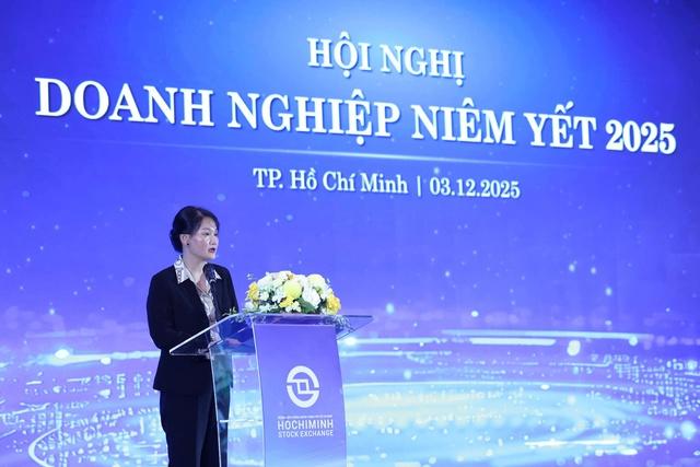 Ba doanh nghiệp niêm yết trên HOSE vượt vốn hóa trên 10 tỉ USD- Ảnh 1.