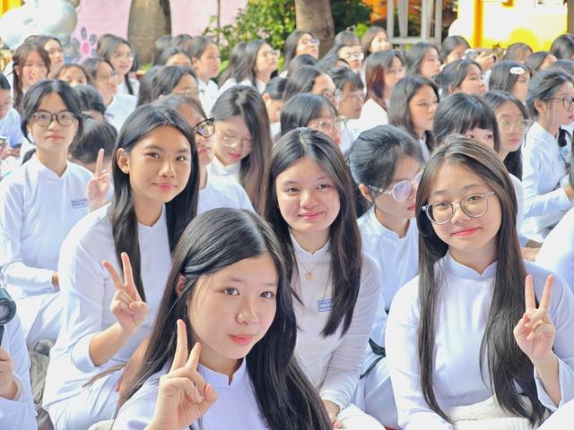 Lịch nghỉ Tết dương lịch chính thức của học sinh, giáo viên TP.HCM - Ảnh 2.