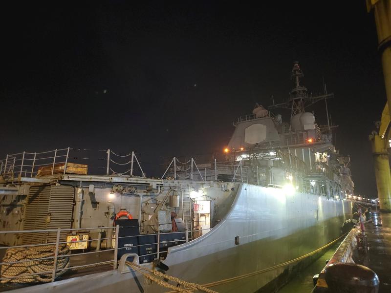 Tàu Hải quân Mỹ USS Tripoli và USS Robert Smalls cập cảng Đà Nẵng  - Ảnh 5.