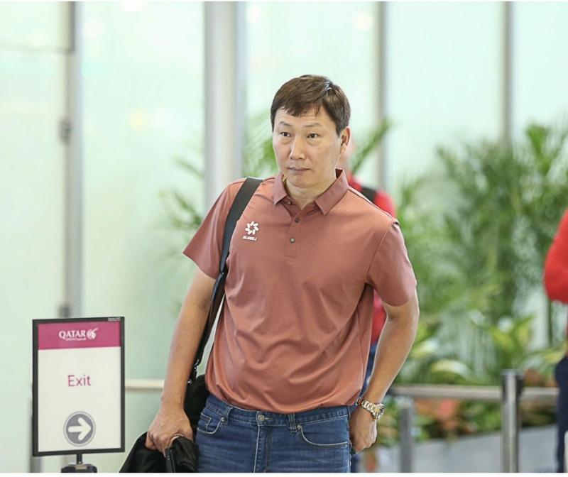 U.23 Việt Nam tập buổi đầu tiên tại Qatar, HLV Kim Sang-sik sẽ loại 1 cầu thủ vào ngày nào?- Ảnh 8.