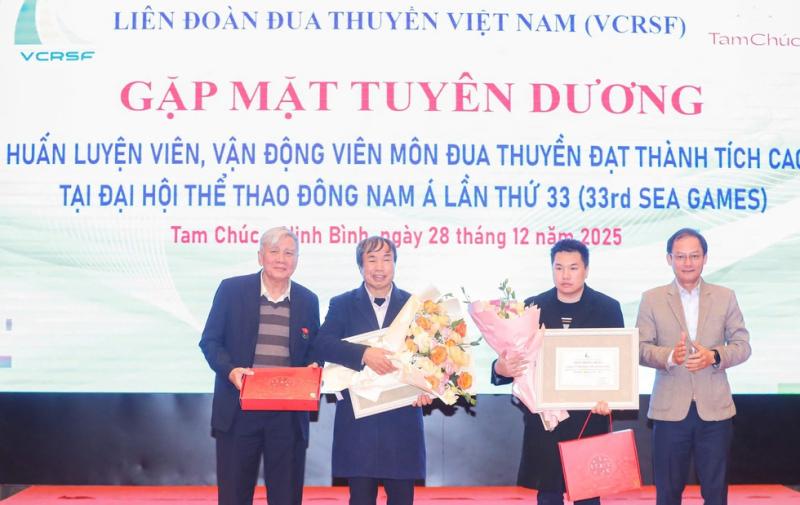 Đua thuyền Việt Nam xuất sắc vượt bậc tại SEA Games 33, được trao thưởng lớn- Ảnh 3.