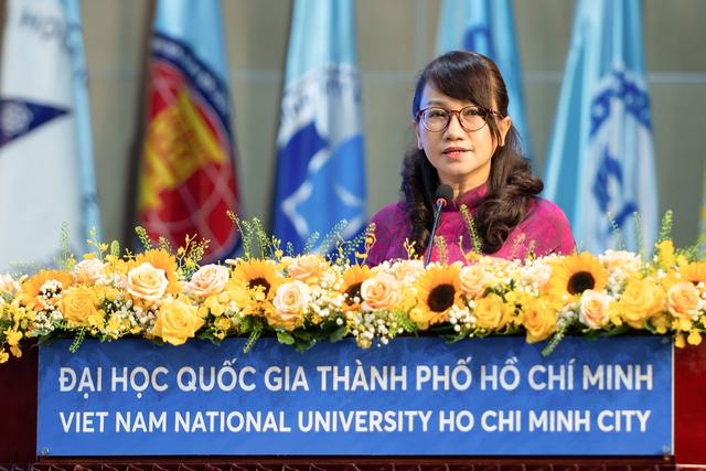 ĐH Quốc gia TP.HCM có nữ giám đốc đầu tiên - Ảnh 1.