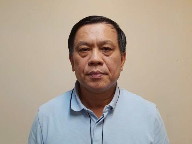 Khám nơi làm việc của cựu thứ trưởng, thu giữ 25 phong bì còn nguyên tên doanh nghiệp- Ảnh 1.