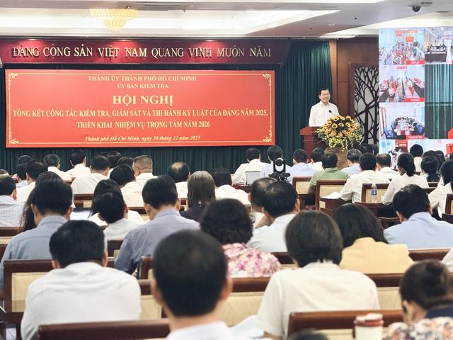 Ông Lê Quốc Phong: Cảnh báo sớm để ngăn ngừa sai phạm mới - Ảnh 2.