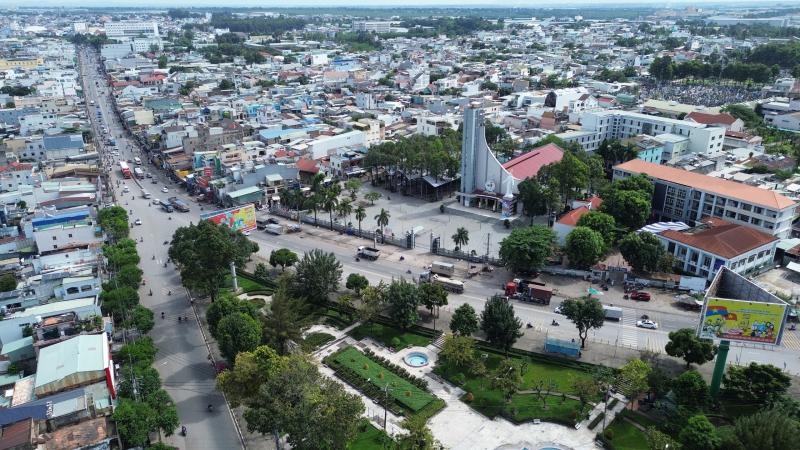 Đồng Nai: ‘Con đường nhà thờ’ trên quốc lộ 1 - Ảnh 1.