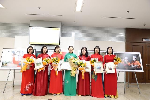 Công đoàn EVNNPC tiếp sức thợ điện kiên cường, vượt thử thách - Ảnh 3.