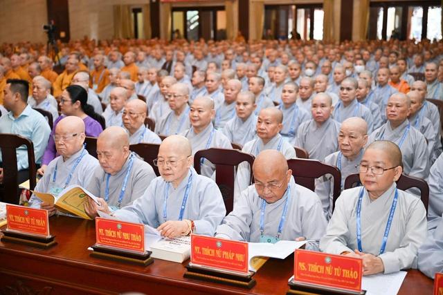 Phật giáo TP.HCM đóng góp hơn 900 tỉ chăm lo an sinh xã hội năm 2025 - Ảnh 5.