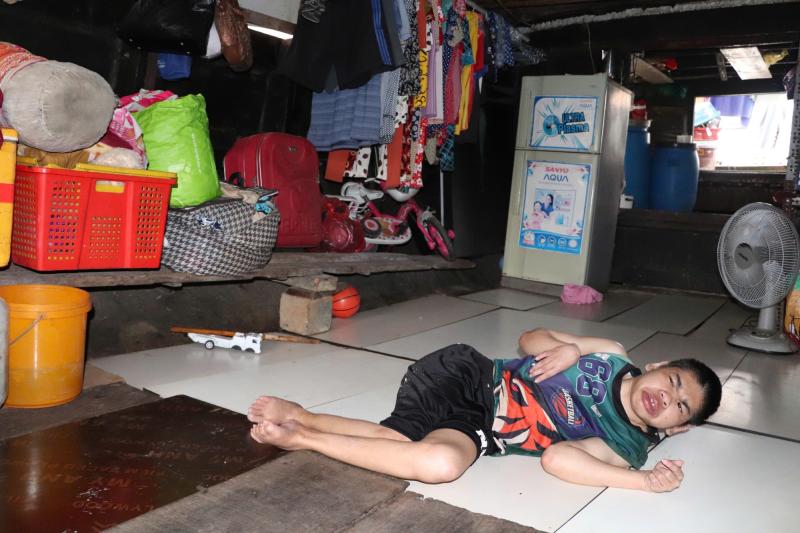Phận đời ven kênh ở TP.HCM: 20 năm lênh đênh sông nước - Ảnh 3.