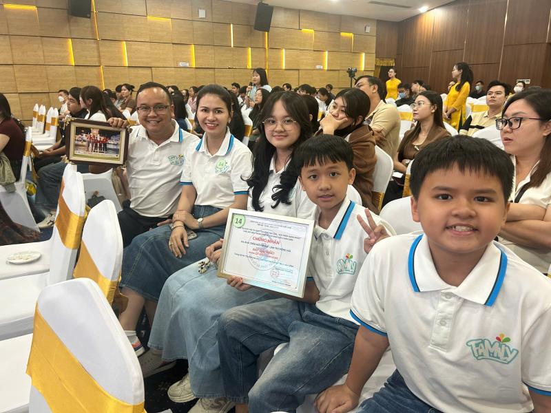 Vợ chồng lục đục khi AI chen vào hạnh phúc gia đình- Ảnh 4.