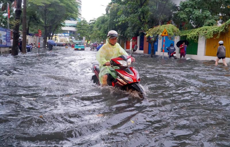 Ở TP.HCM có bao nhiêu tuyến đường bị ngập nước?  - Ảnh 4.