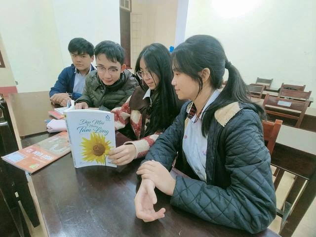 Đẹp mãi những tấm lòng: Câu chuyện cảm hứng từ cuộc sống và nghị lực Vượt khó - Ảnh 1.