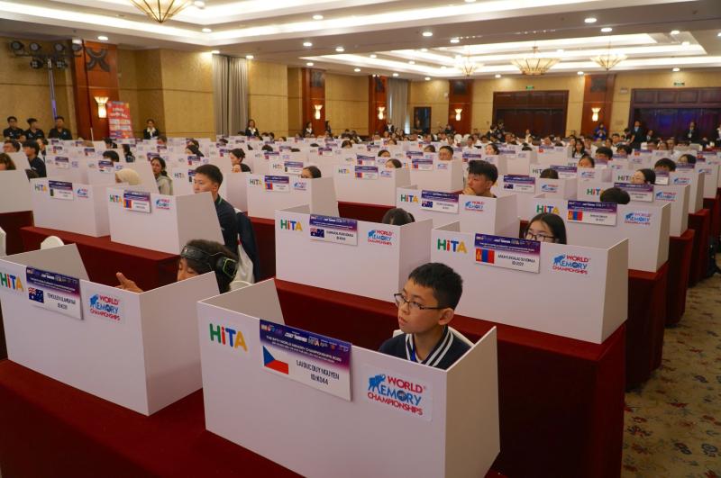 Giải vô địch Siêu trí nhớ 2025: Khoảnh khắc ấn tượng của vận động viên nước ngoài- Ảnh 7.
