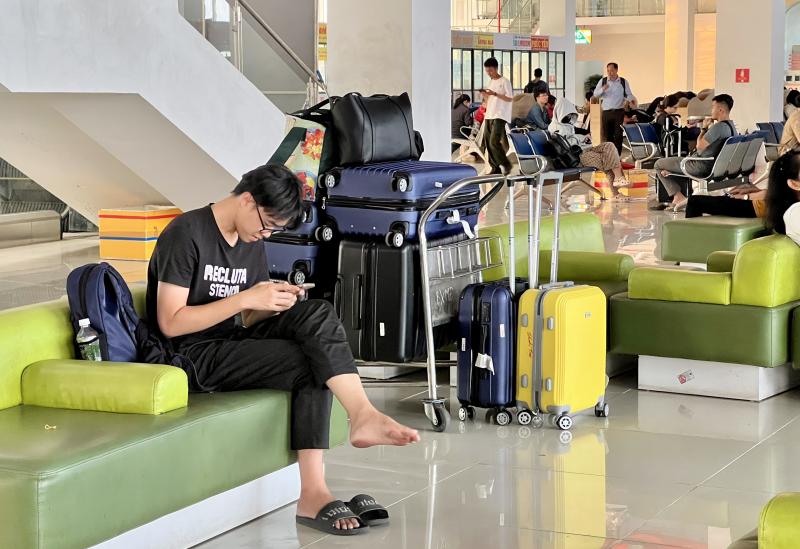 Bến xe Miền Đông mới vắng khách về quê nghỉ Tết Dương lịch, vì sao? - Ảnh 3.
