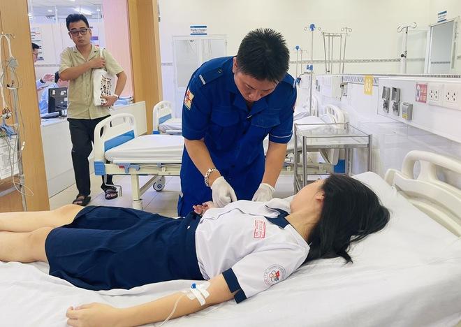 "View khám bệnh triệu đô" ở trung tâm TP.HCM- Ảnh 8.