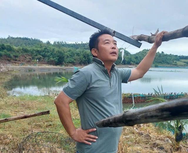  Trưởng thôn đi chân đất điều phối nhận quà, đọc vanh vách họ tên 800 hộ dân- Ảnh 3.