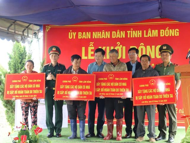 Lâm Đồng khởi động 'Chiến dịch Quang Trung', xây tặng dân xã D’Ran 4 căn nhà- Ảnh 2.