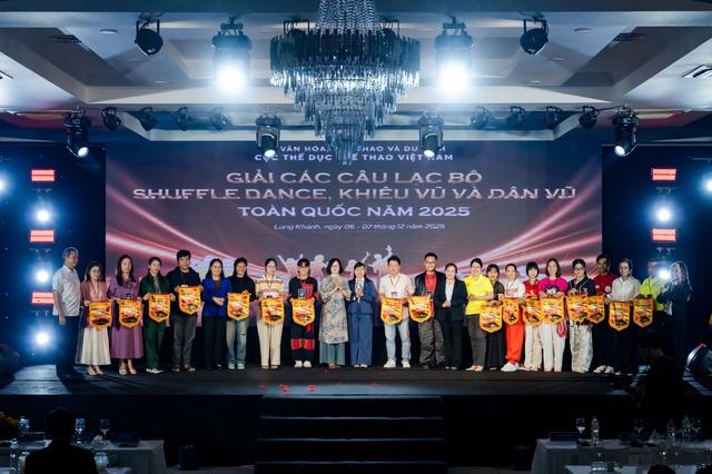 Hấp dẫn giải CLB shuffle dance, khiêu vũ và dân vũ thể thao toàn quốc 2025- Ảnh 2.