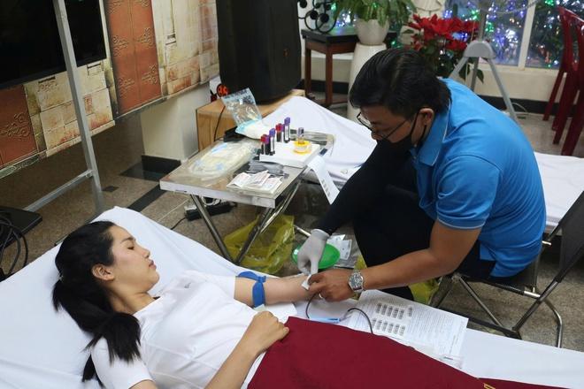 Tổng giám mục giáo phận TP.HCM kêu gọi hiến máu ở nhà thờ Đức Bà - Ảnh 5.