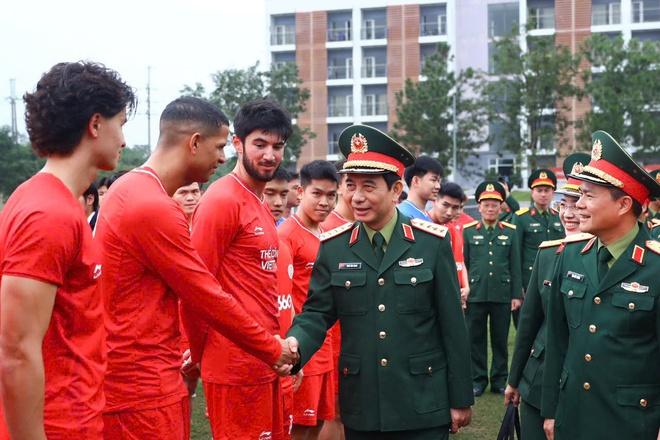 Đại tướng Phan Văn Giang kỳ vọng Thể Công Viettel giữ vững bản sắc, lan tỏa mạnh mẽ tinh thần quân đội- Ảnh 3.