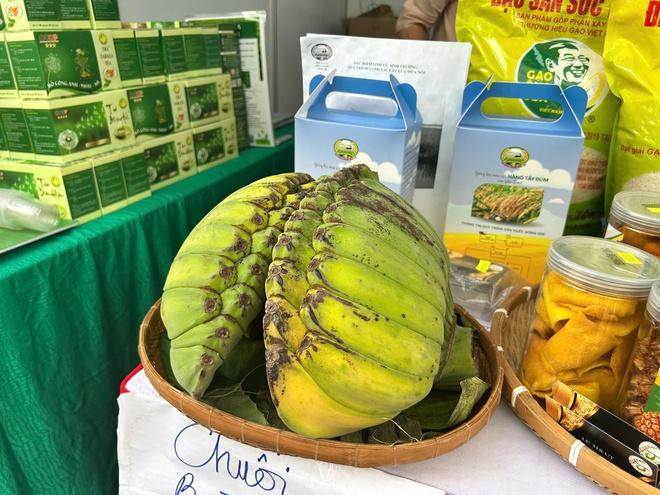 Không còn cảnh 'trên bến dưới thuyền', chợ phiên cận tết tại TP.HCM liệu còn tấp nập? - Ảnh 8.