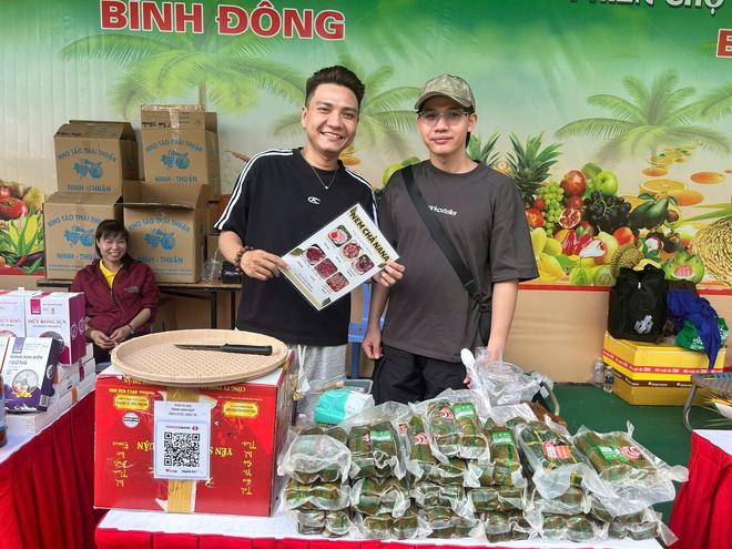 Không còn cảnh 'trên bến dưới thuyền', chợ phiên cận tết tại TP.HCM liệu còn tấp nập? - Ảnh 4.