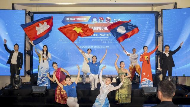 Mỗi thanh niên thành những 'nhịp cầu nối' vững chắc cho tình hữu nghị - Ảnh 1.