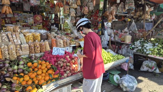 Cuối năm, giá thịt heo ở chợ tăng, người trẻ xoay xở thế nào? - Ảnh 5.
