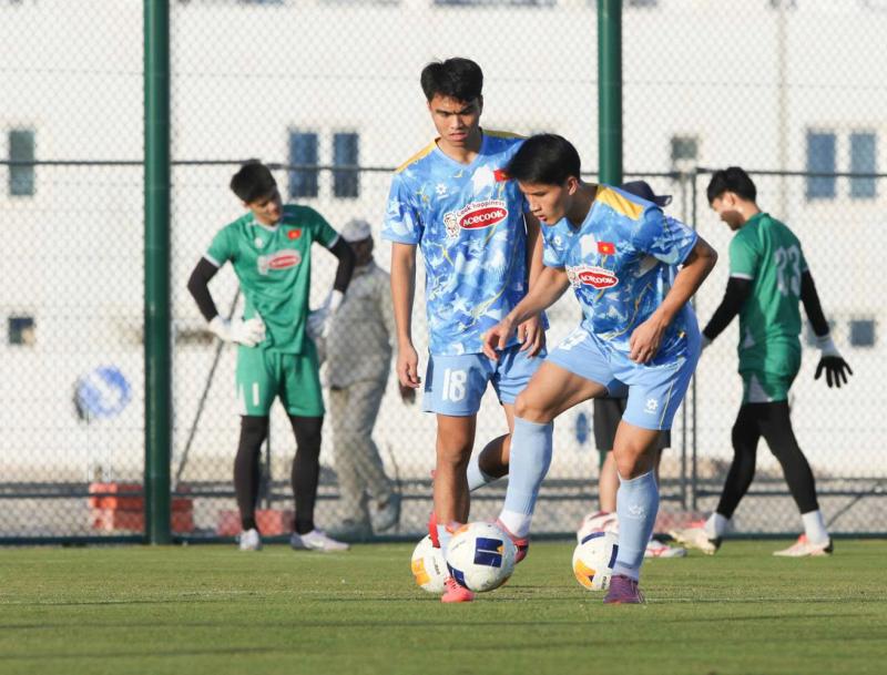 U.23 Việt Nam tập mở màn năm 2026 căng như đấu thật: Vẫn chưa biết ai bị loại, có thể là…- Ảnh 5.