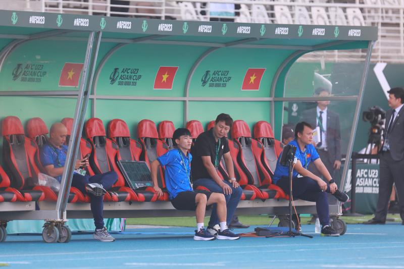 AFC khen ngợi tài thay người và nhãn quan chiến thuật tuyệt vời của ông Kim, VFF thưởng 1,1 tỉ đồng- Ảnh 1.