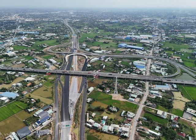 Lợi thế tăng giá của bất động sản khu tây TP.HCM- Ảnh 1.