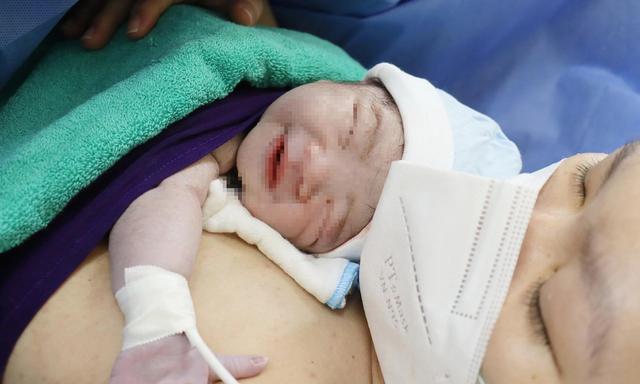 JCI được Bộ Y tế công nhận: Thêm quy chiếu quốc tế cho chất lượng bệnh viện - Ảnh 1.