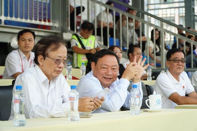 Sân 1.600 chỗ ngồi ‘hết sức chứa’ tại chung kết Tây Nam bộ TNSV THACO cup 2026- Ảnh 7.
