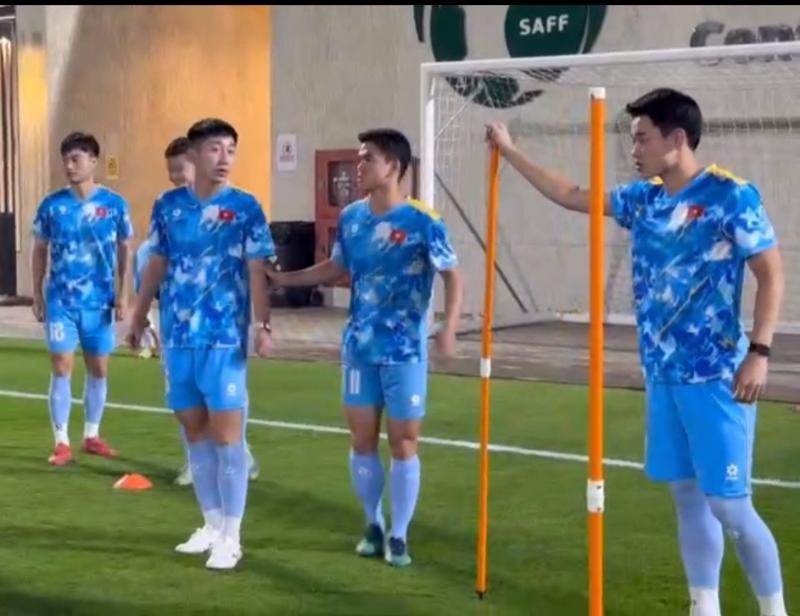 U.23 Việt Nam có tổng giá trị lên tới 107 tỉ đồng: Văn Khang, Vĩ Hào và Đình Bắc cao nhất- Ảnh 1.