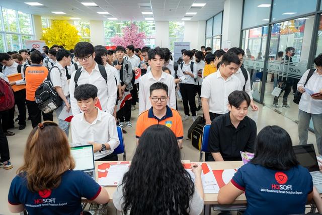 HUTECH IT Open Day 2026: Kết nối doanh nghiệp với nguồn nhân lực IT tương lai- Ảnh 1.