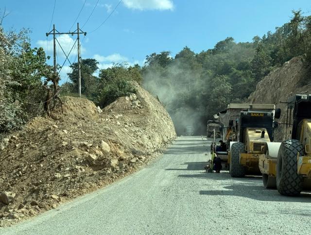 Cảnh báo nguy hiểm cho xe lưu thông trên đèo Đại Ninh , tuyến QL28B Lâm Đồng - Ảnh 10.