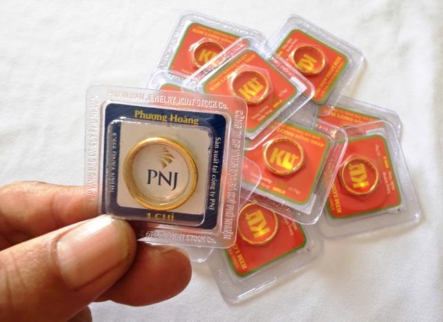 Giá vàng hôm nay 13.1.2026: Đứng ở mức cao - Ảnh 1.