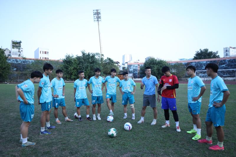 Đội Trường CĐ Phương Đông Đà Nẵng không ngại áp lực, sẵn sàng cống hiến hết mình- Ảnh 1.