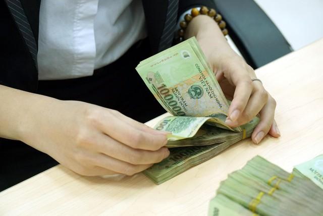 Lừa đảo gửi tiết kiệm lãi cao- Ảnh 1.